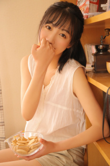美女真人大片
